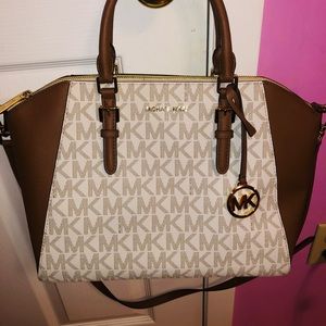 Michael Khors Bag